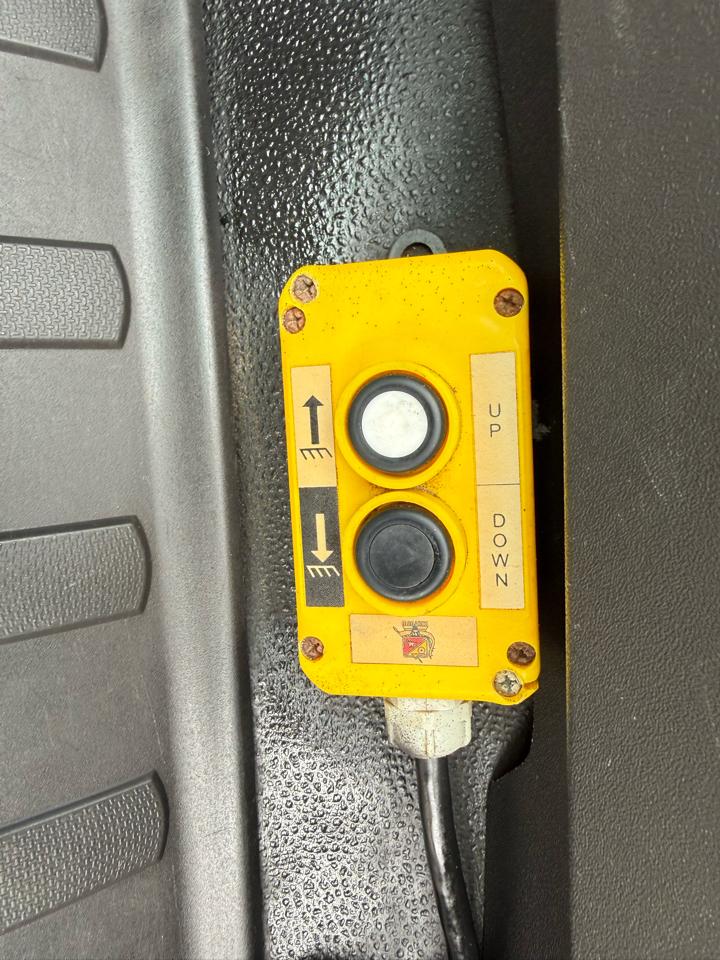 Ford Super Duty F-350 DRW  2013