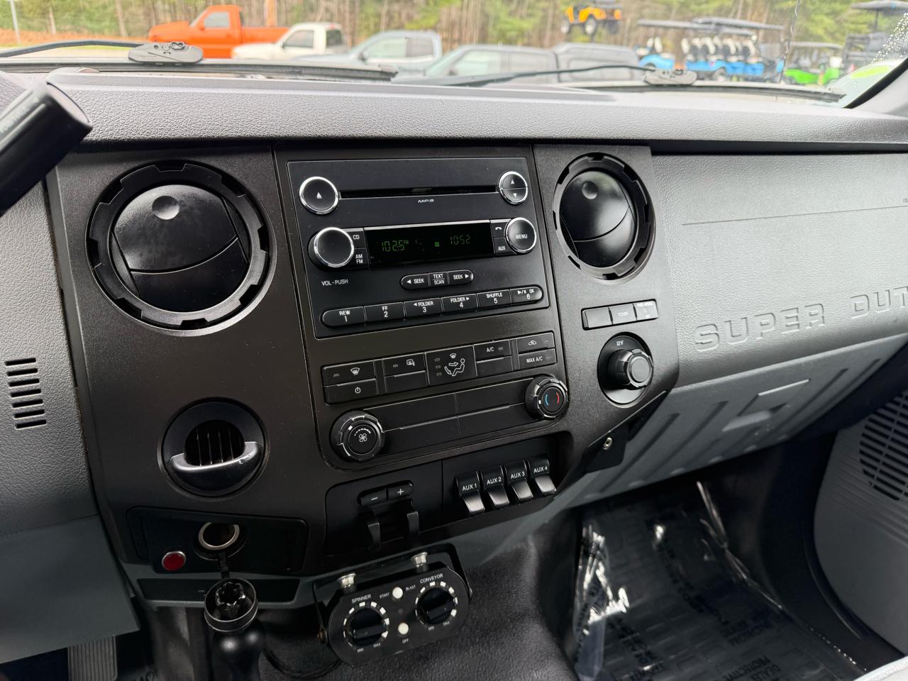 Ford Super Duty F-350 DRW  2013