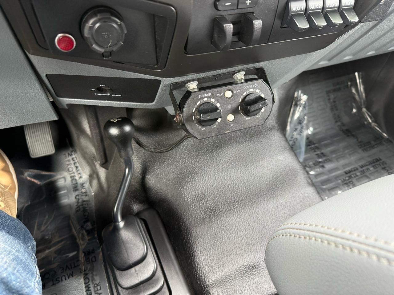 Ford Super Duty F-350 DRW  2013