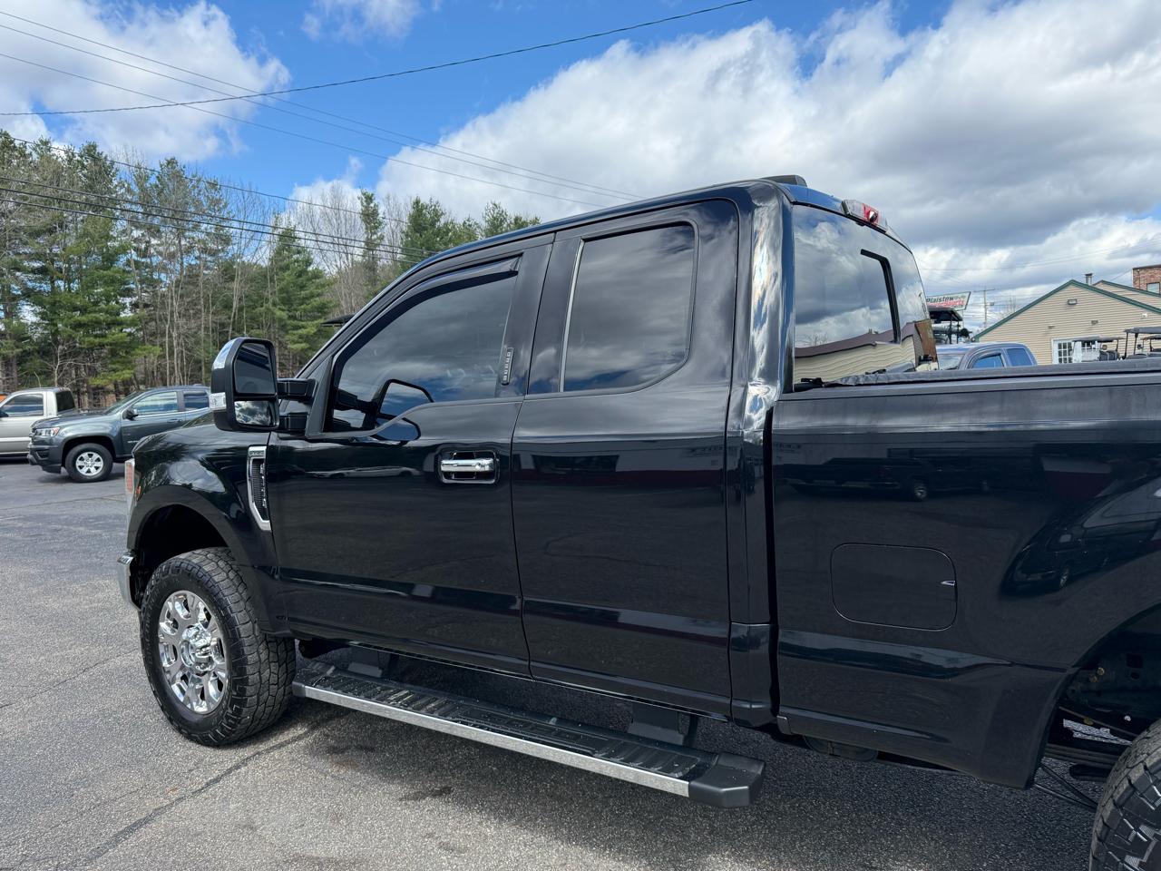 Ford Super Duty F-350 SRW  2021