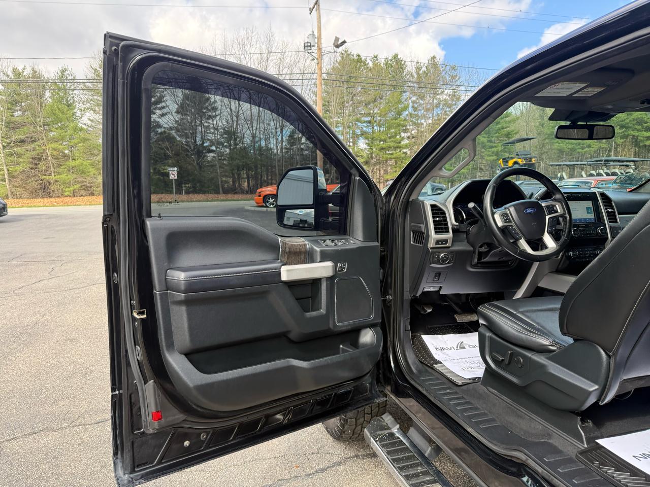 Ford Super Duty F-350 SRW  2021