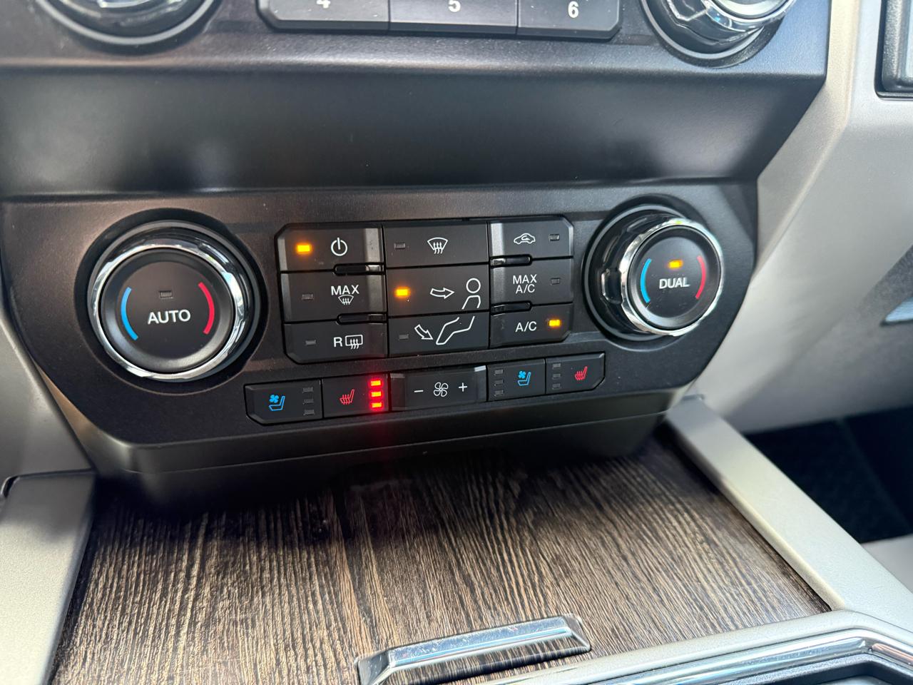 Ford Super Duty F-350 SRW  2021