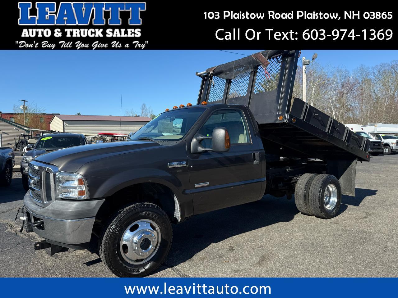 2006 Ford Super Duty F-350 DRW Reg Cab 141" WB 60" CA XLT 4WD
