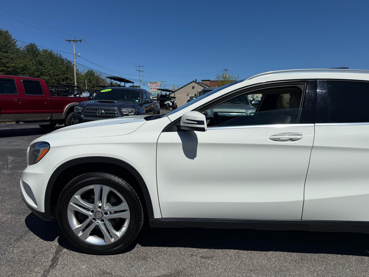 Mercedes-Benz GLA  2016
