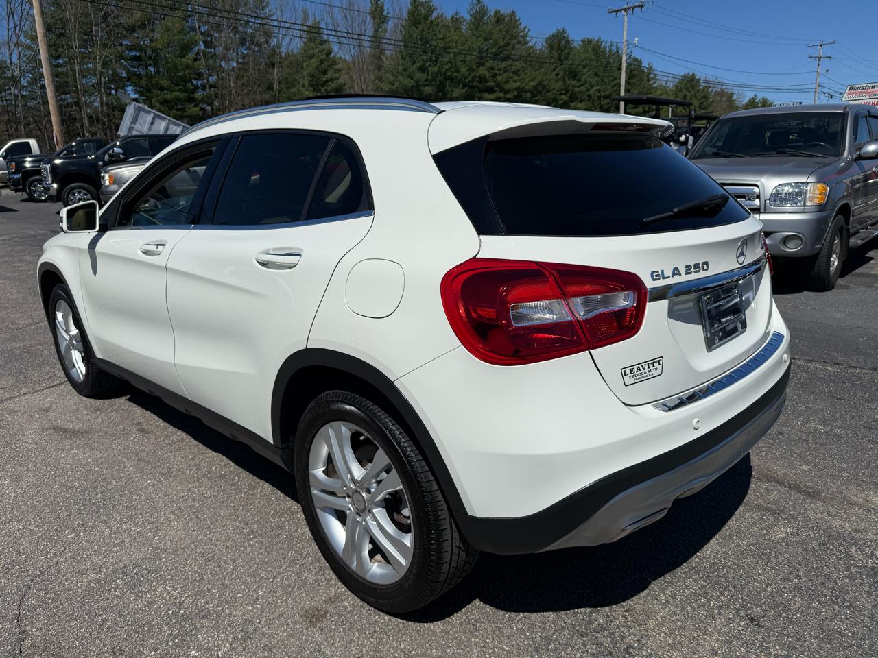Mercedes-Benz GLA  2016