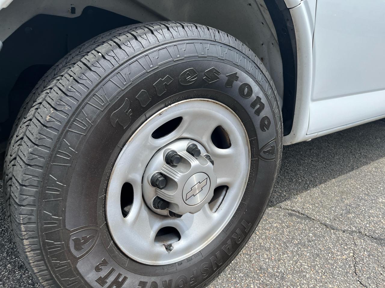 Chevrolet Express Cargo Van RWD 2500 135" 2018