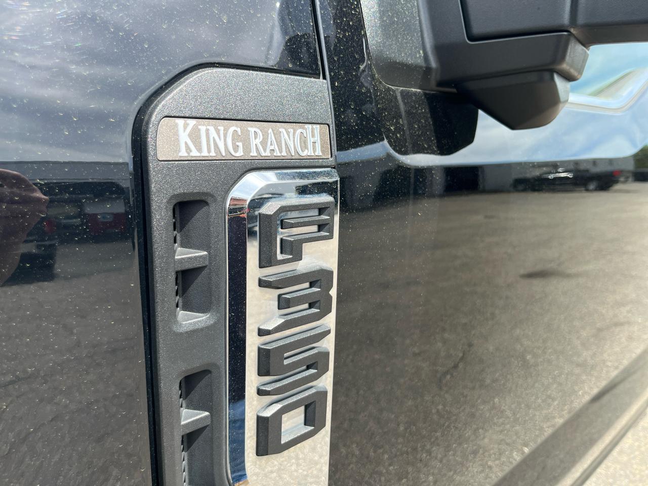 Ford Super Duty F-350 SRW  2024
