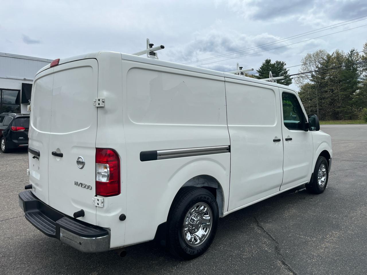 Nissan NV Standard Roof 1500 V6 S 2016