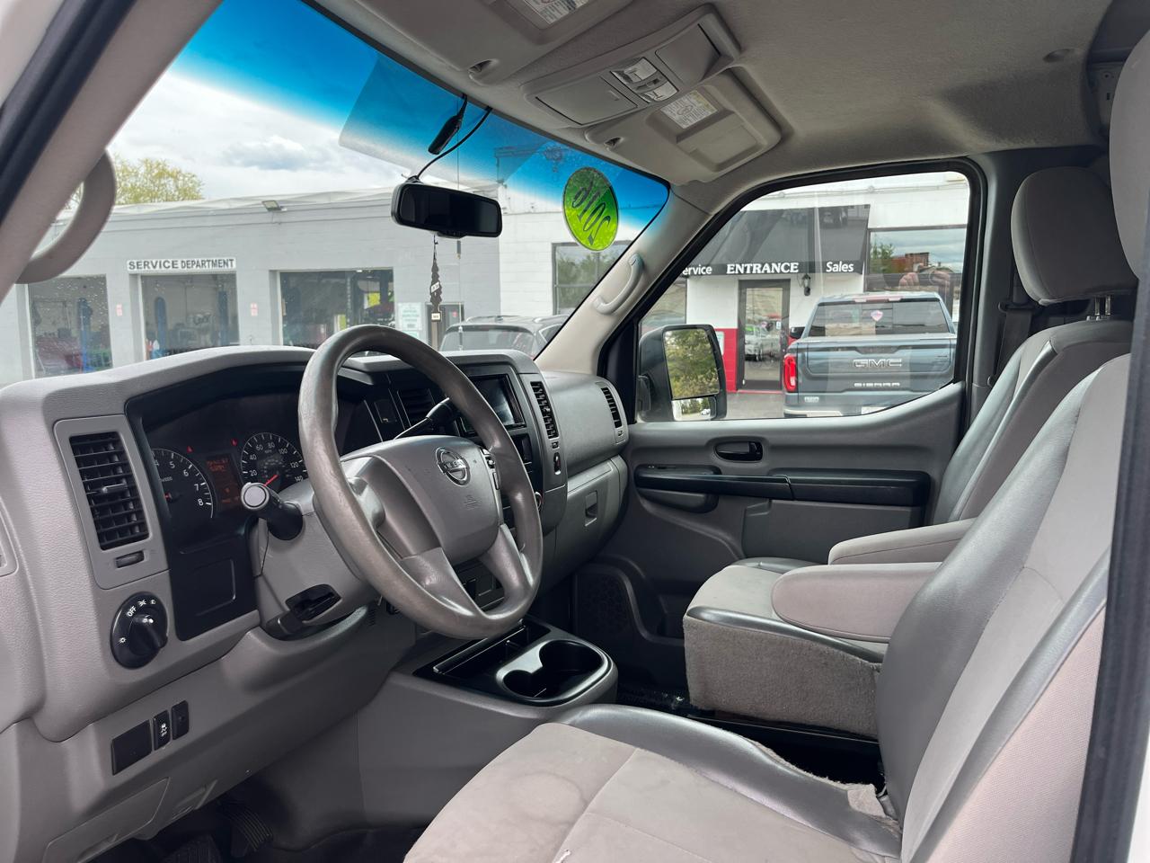 Nissan NV Standard Roof 1500 V6 S 2016