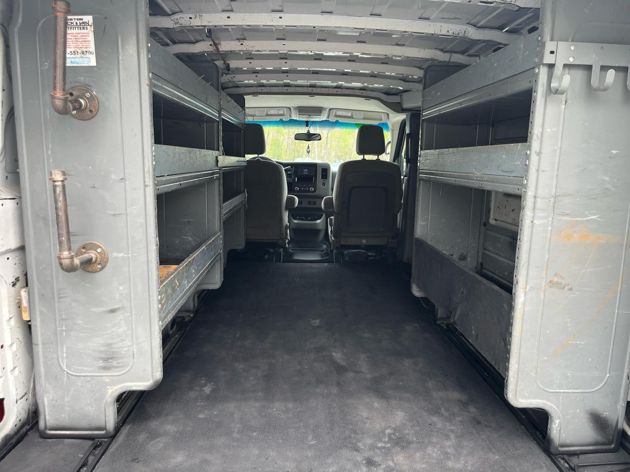 Nissan NV Standard Roof 1500 V6 S 2016