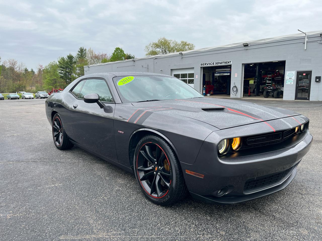 Dodge Challenger 2dr Cpe R/T 2016