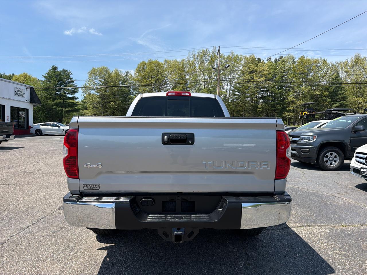 Toyota Tundra 4WD Truck  2014