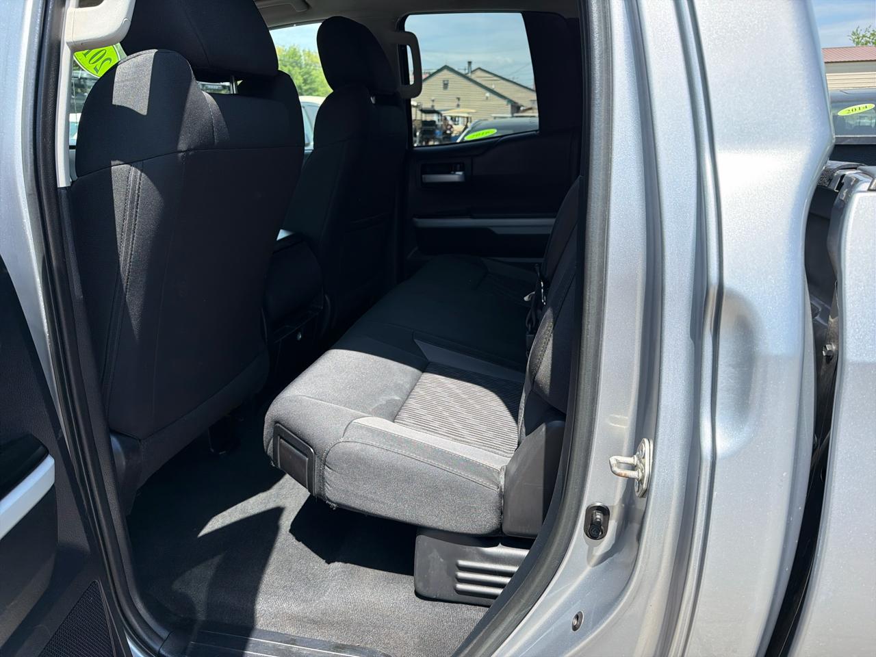 Toyota Tundra 4WD Truck  2014