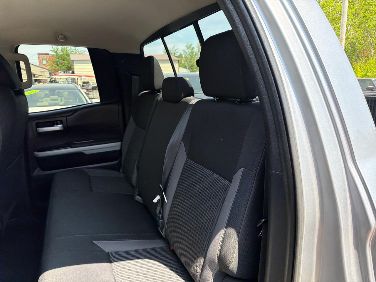 Toyota Tundra 4WD Truck  2014