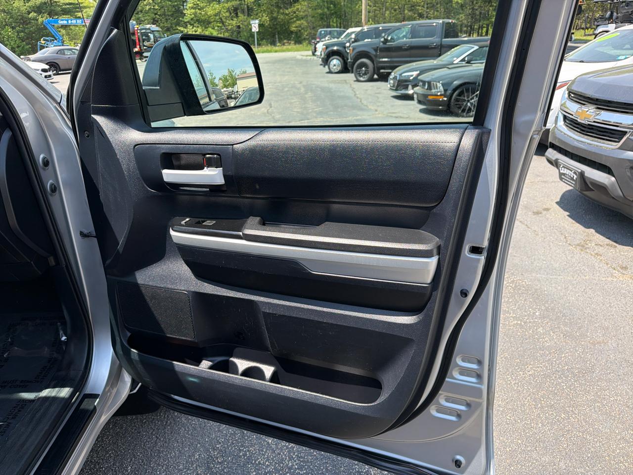 Toyota Tundra 4WD Truck  2014