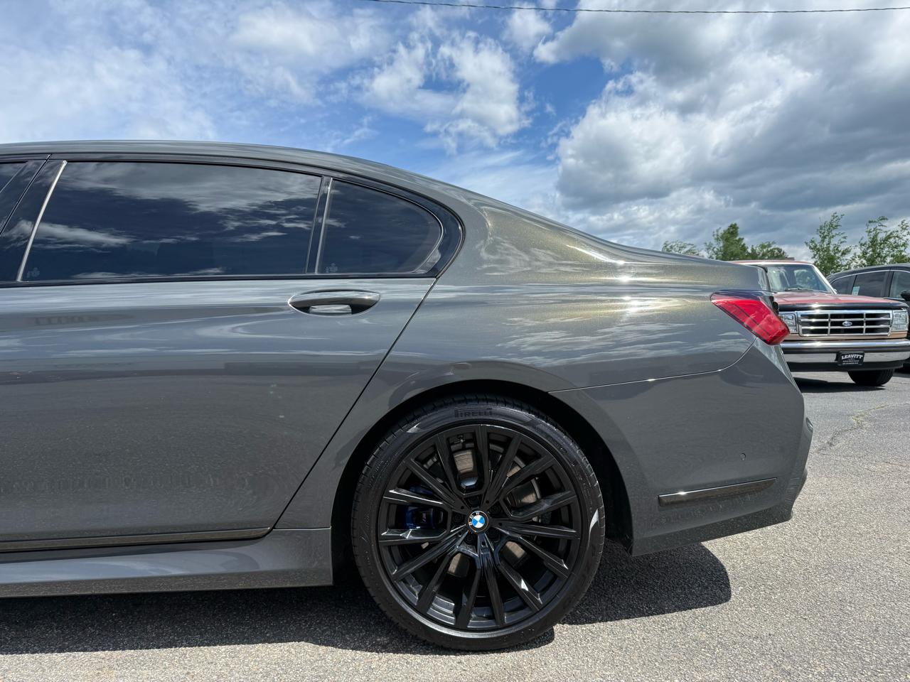 BMW 7 Series  2022
