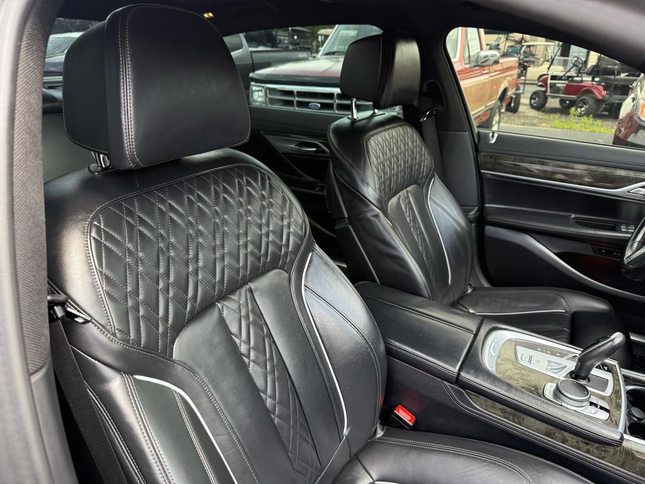 BMW 7 Series  2022