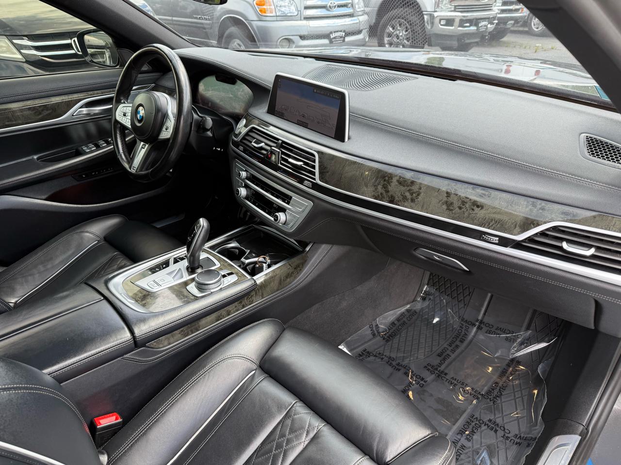 BMW 7 Series  2022