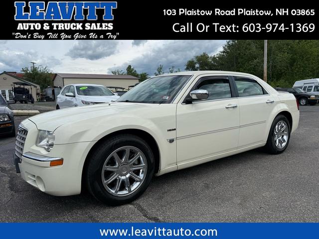 Pearl White 2006 Chrysler 300 C RWD Sedan Rear-Wheel Drive Automatic
