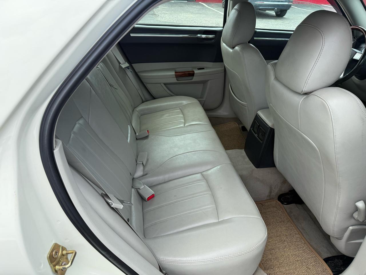 Chrysler 300  2006