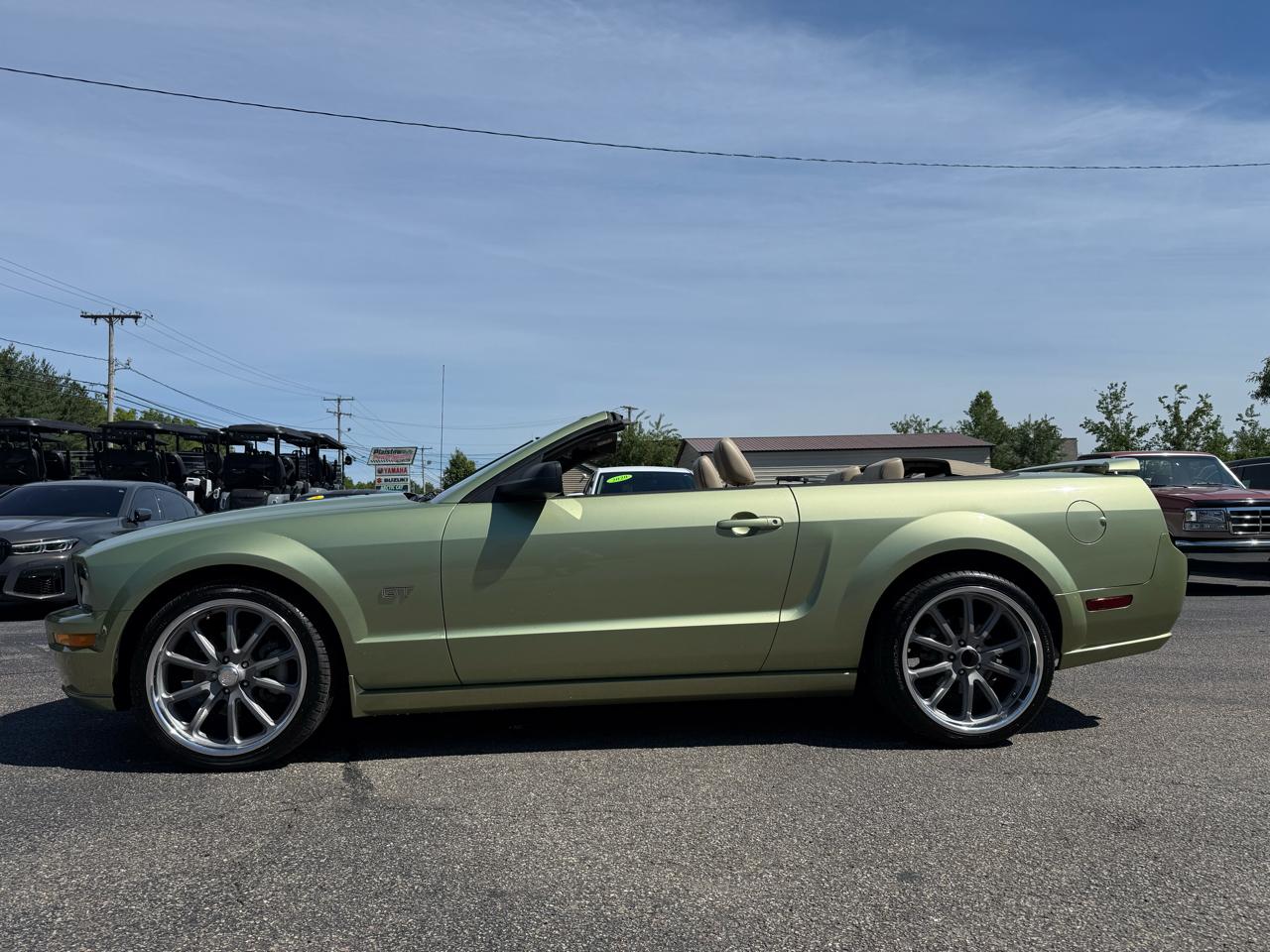 Ford Mustang  2005