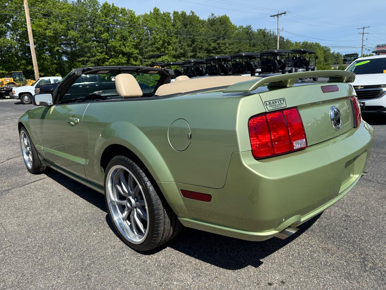 Ford Mustang  2005