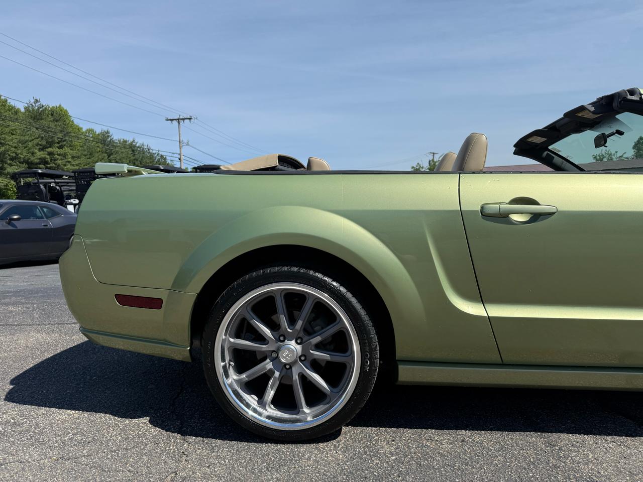 Ford Mustang  2005