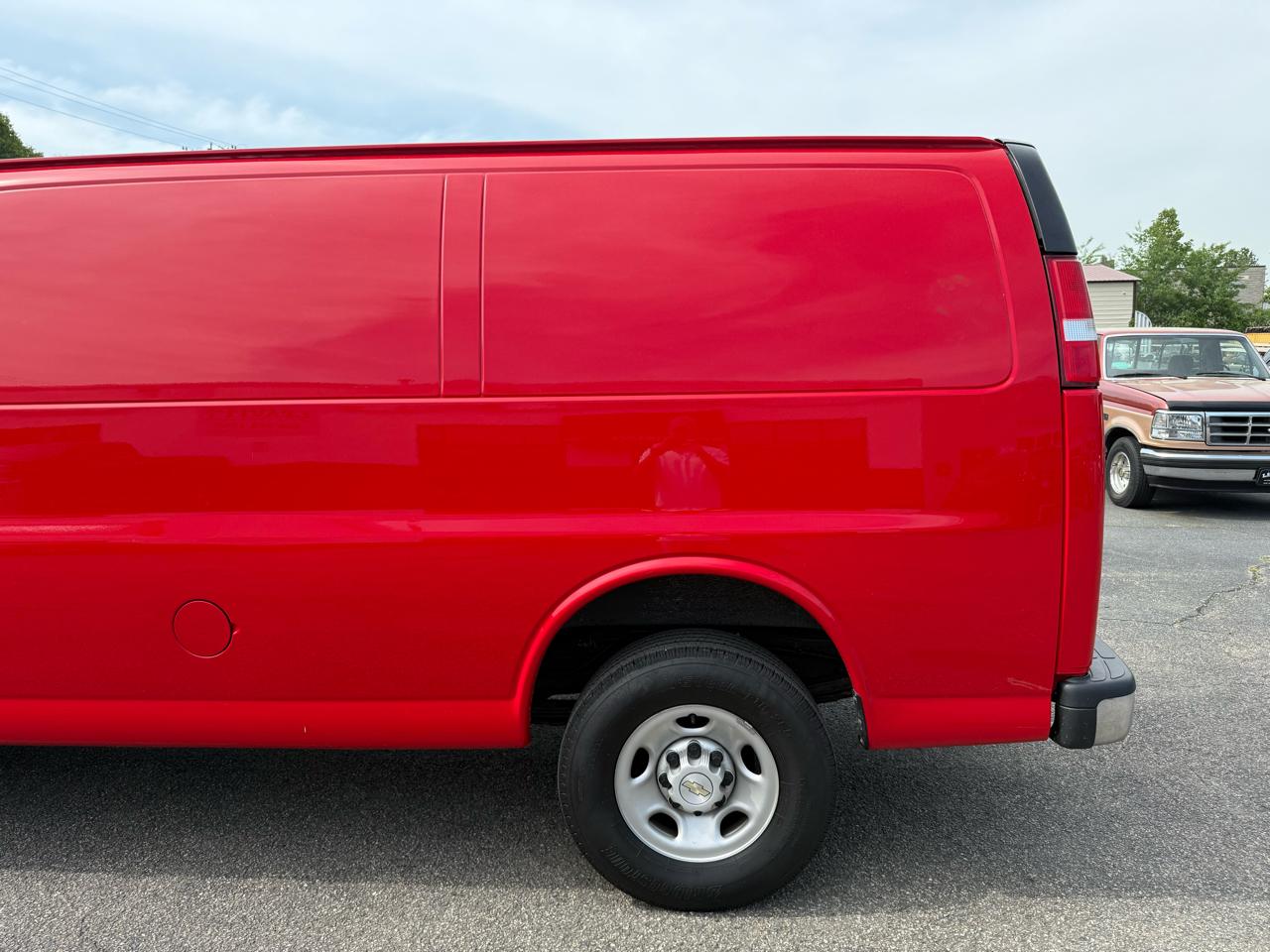 Chevrolet Express Cargo Van  2022