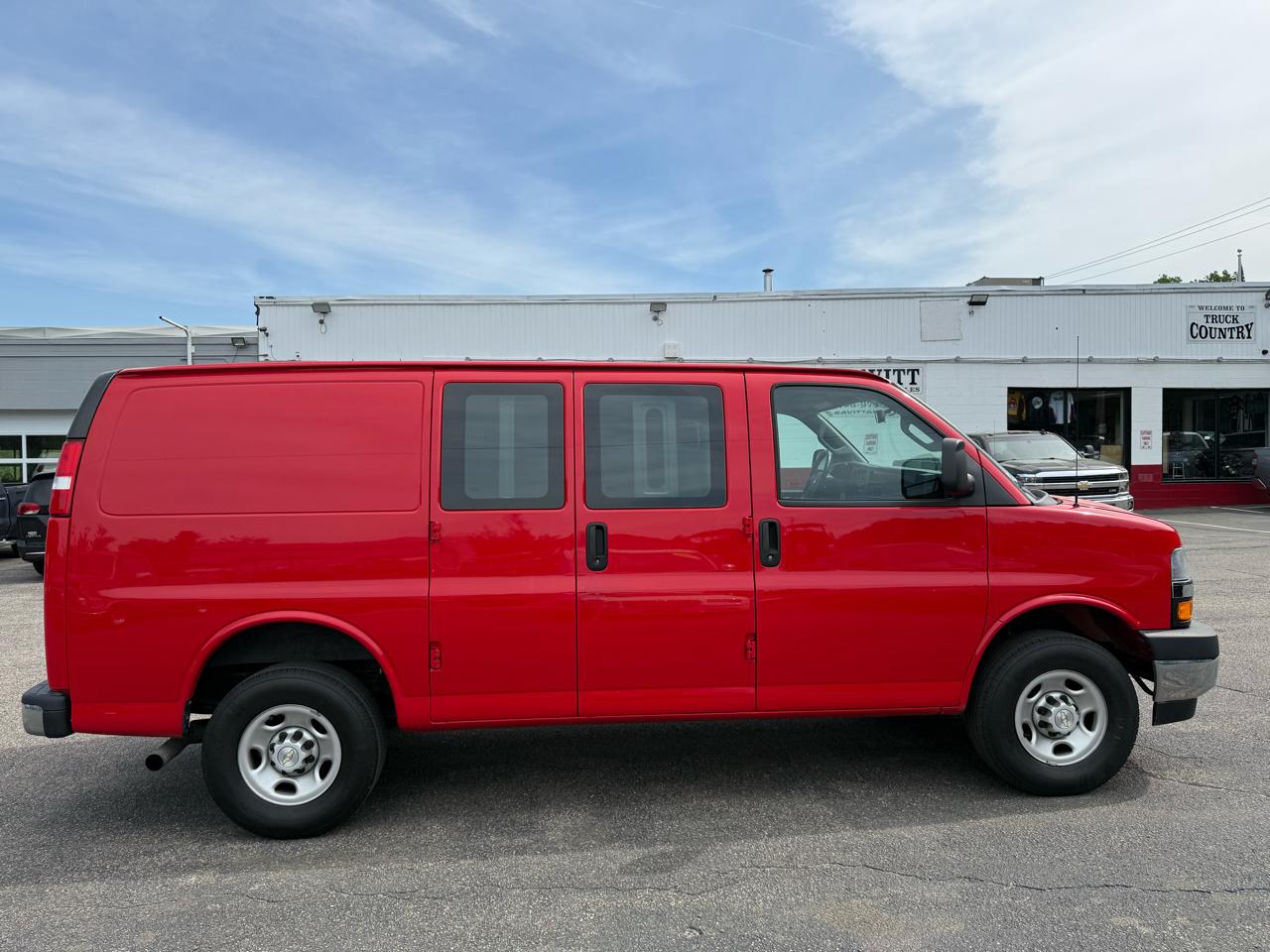Chevrolet Express Cargo Van  2022