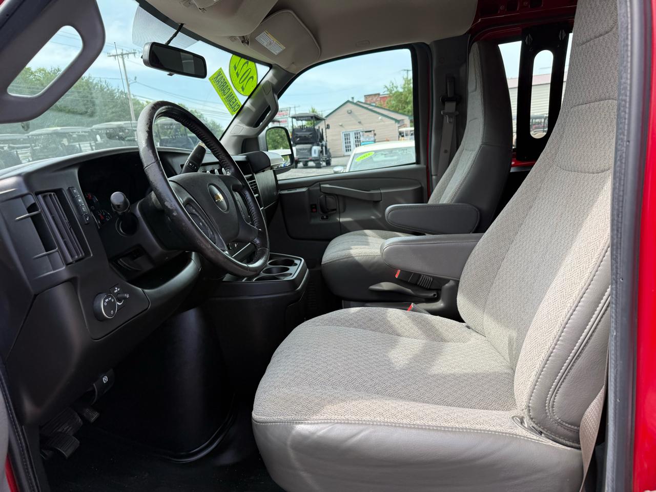 Chevrolet Express Cargo Van  2022