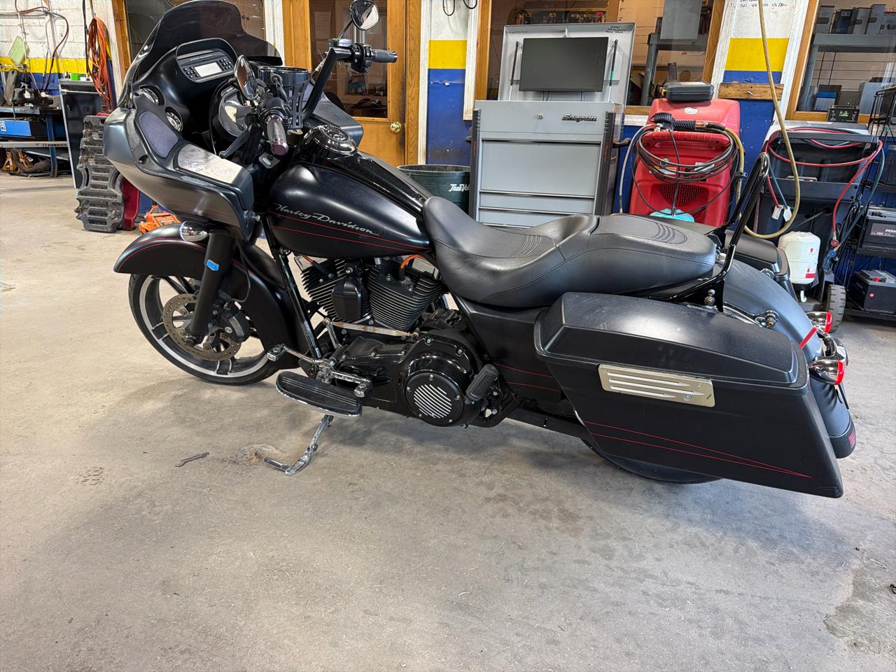 Harley-Davidson Road Glide Custom  2012