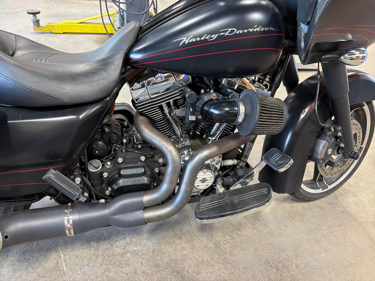 Harley-Davidson Road Glide Custom  2012