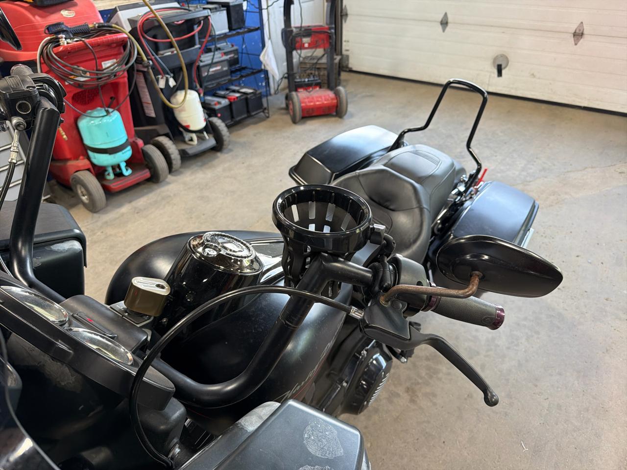Harley-Davidson Road Glide Custom  2012