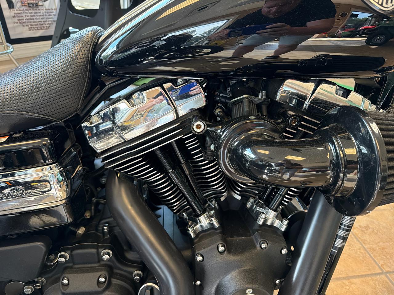 Harley-Davidson Dyna Wide Glide  2017