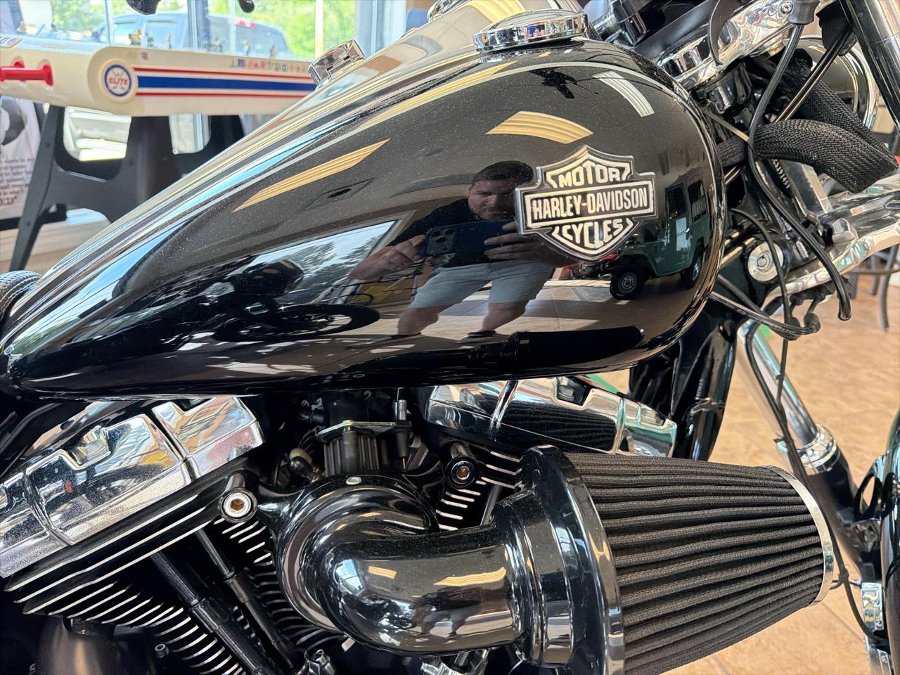 Harley-Davidson Dyna Wide Glide  2017