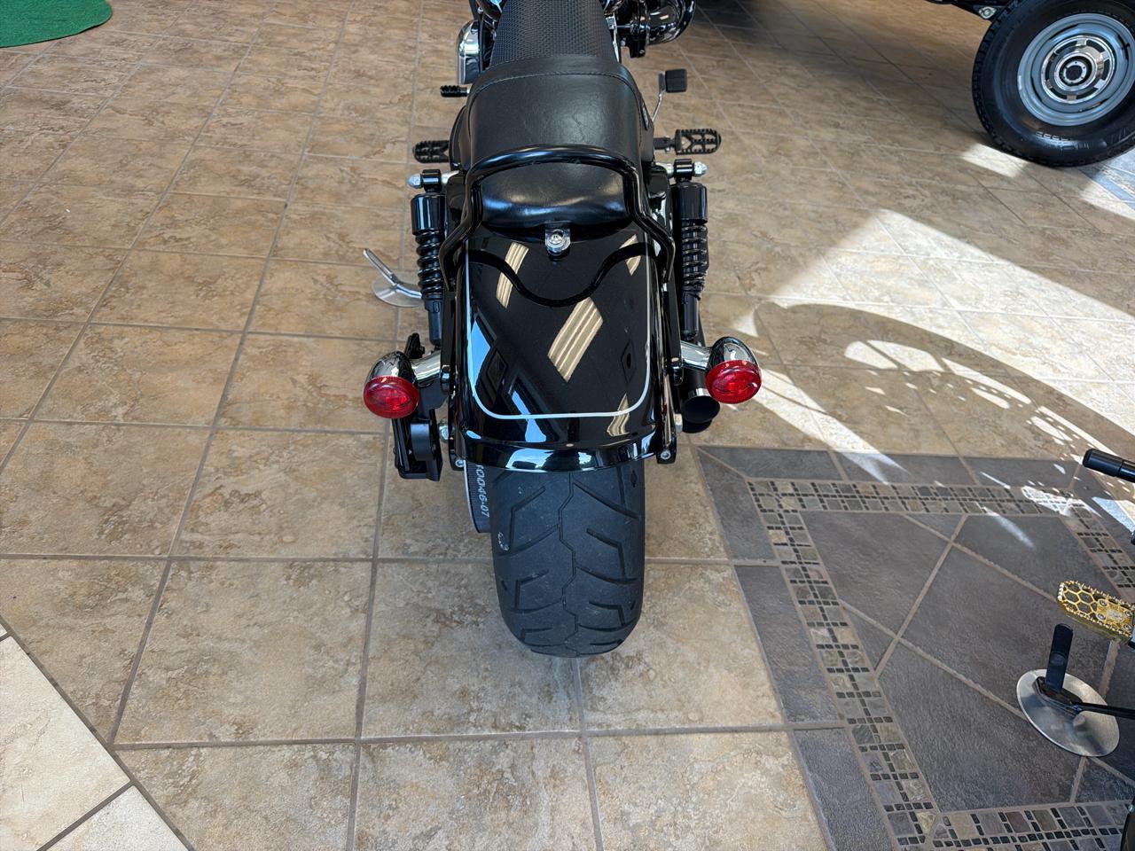 Harley-Davidson Dyna Wide Glide  2017