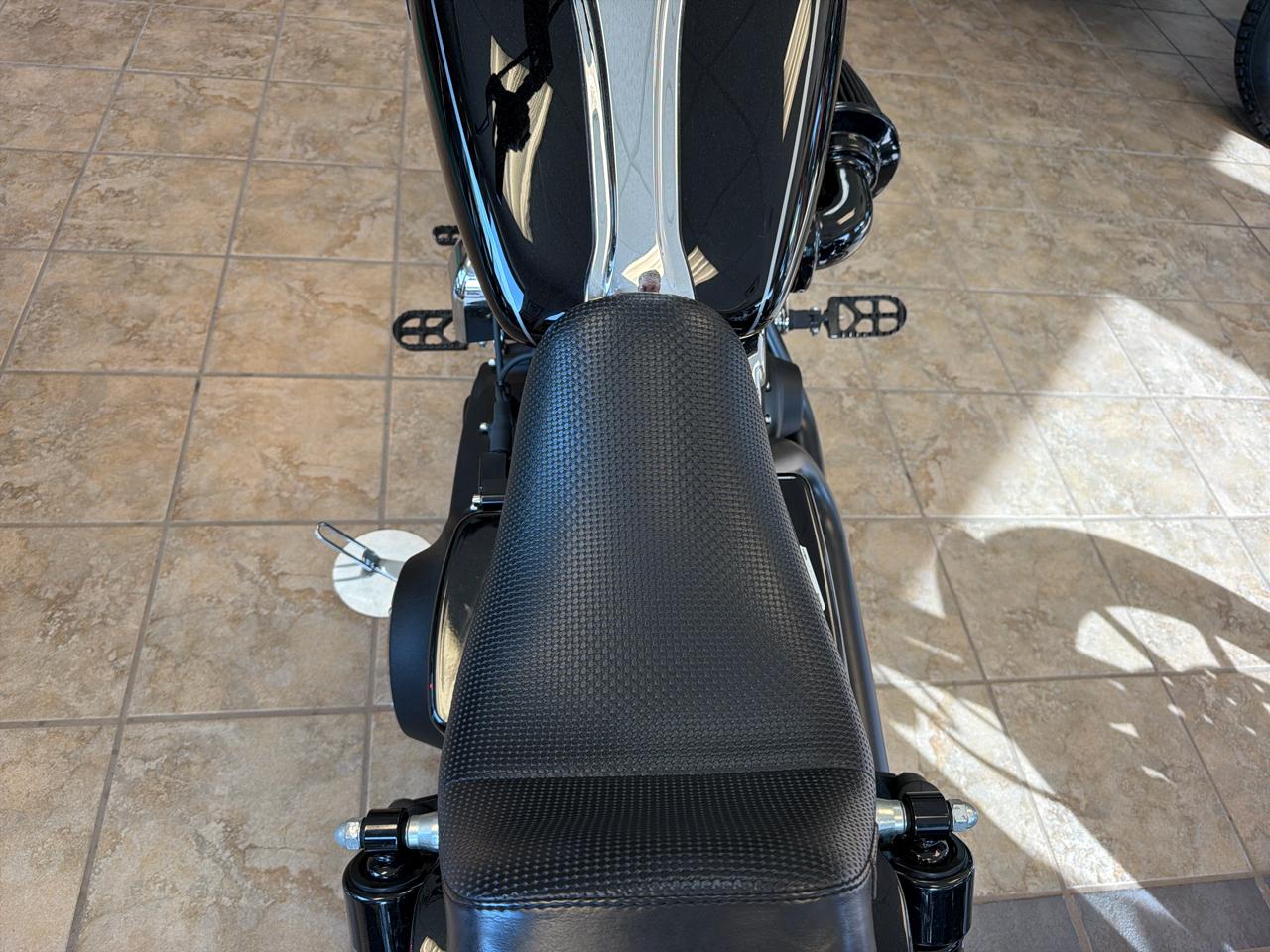 Harley-Davidson Dyna Wide Glide  2017