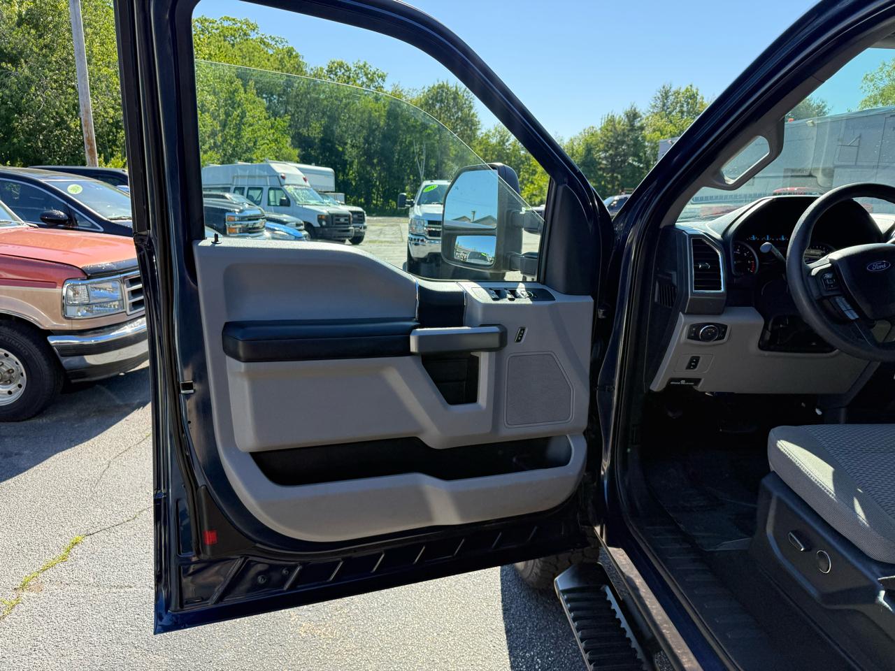 Ford Super Duty F-250 SRW  2017