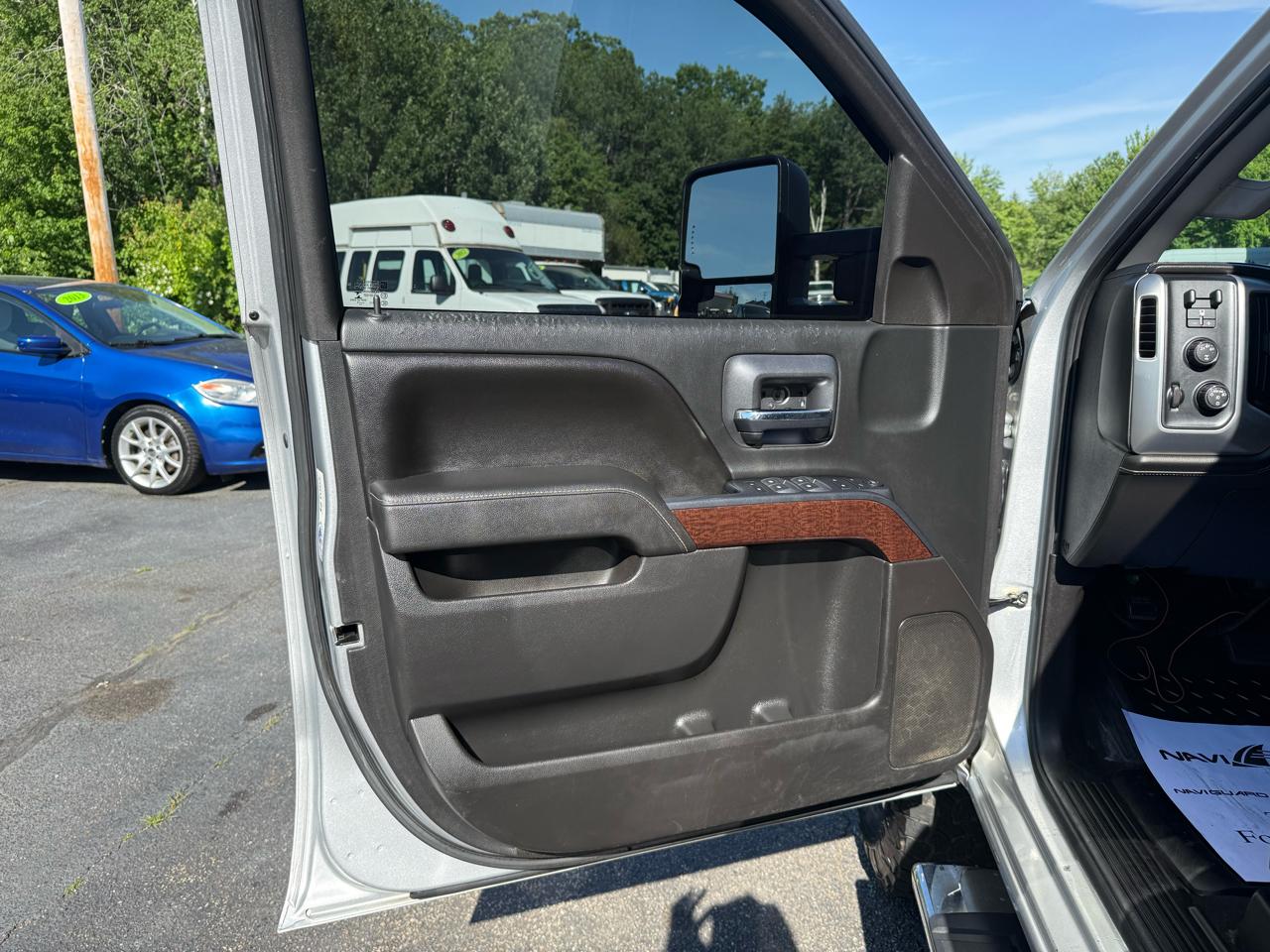 GMC Sierra 3500HD available WiFi  2015