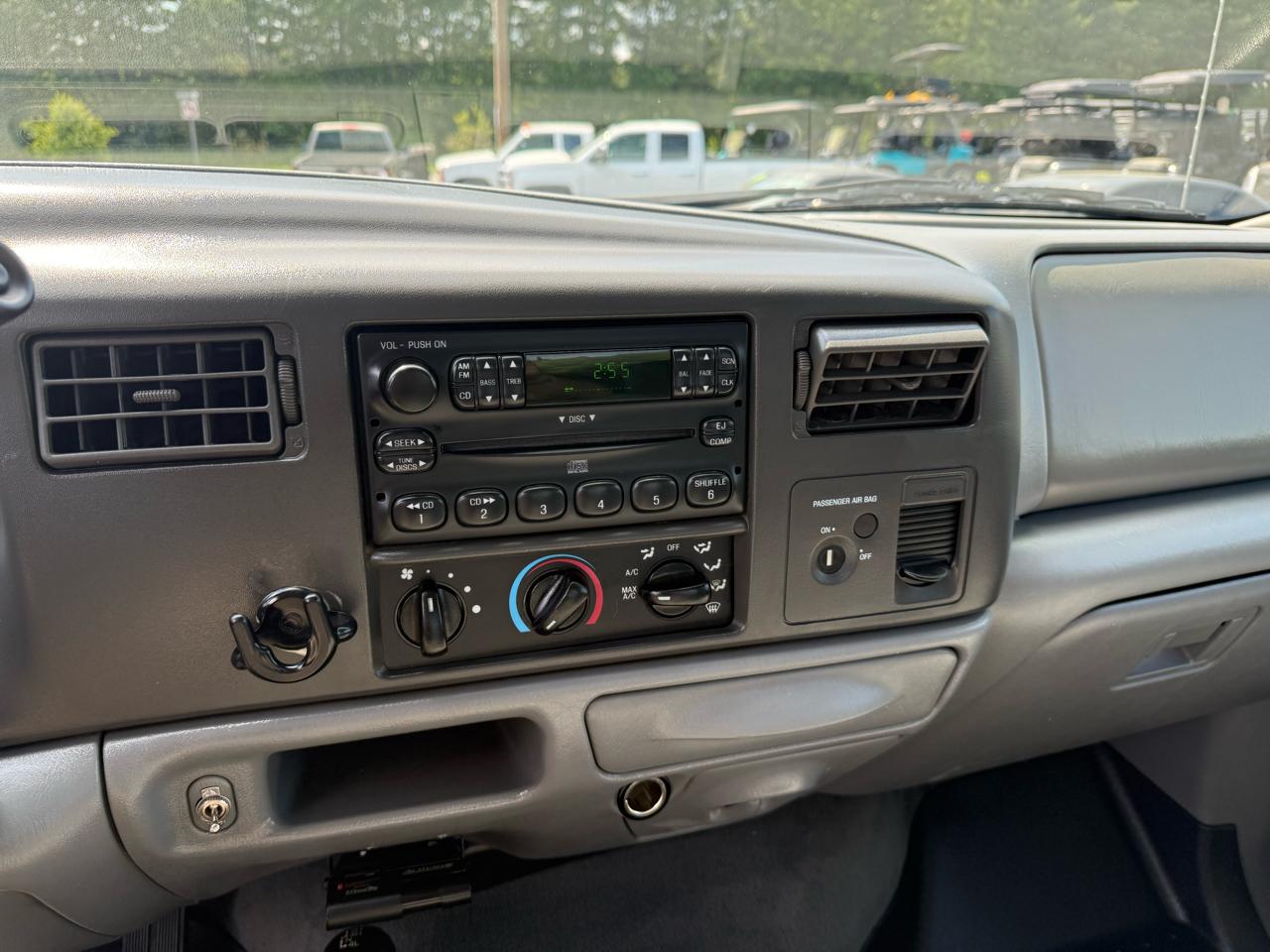 Ford Super Duty F-350 SRW  2004
