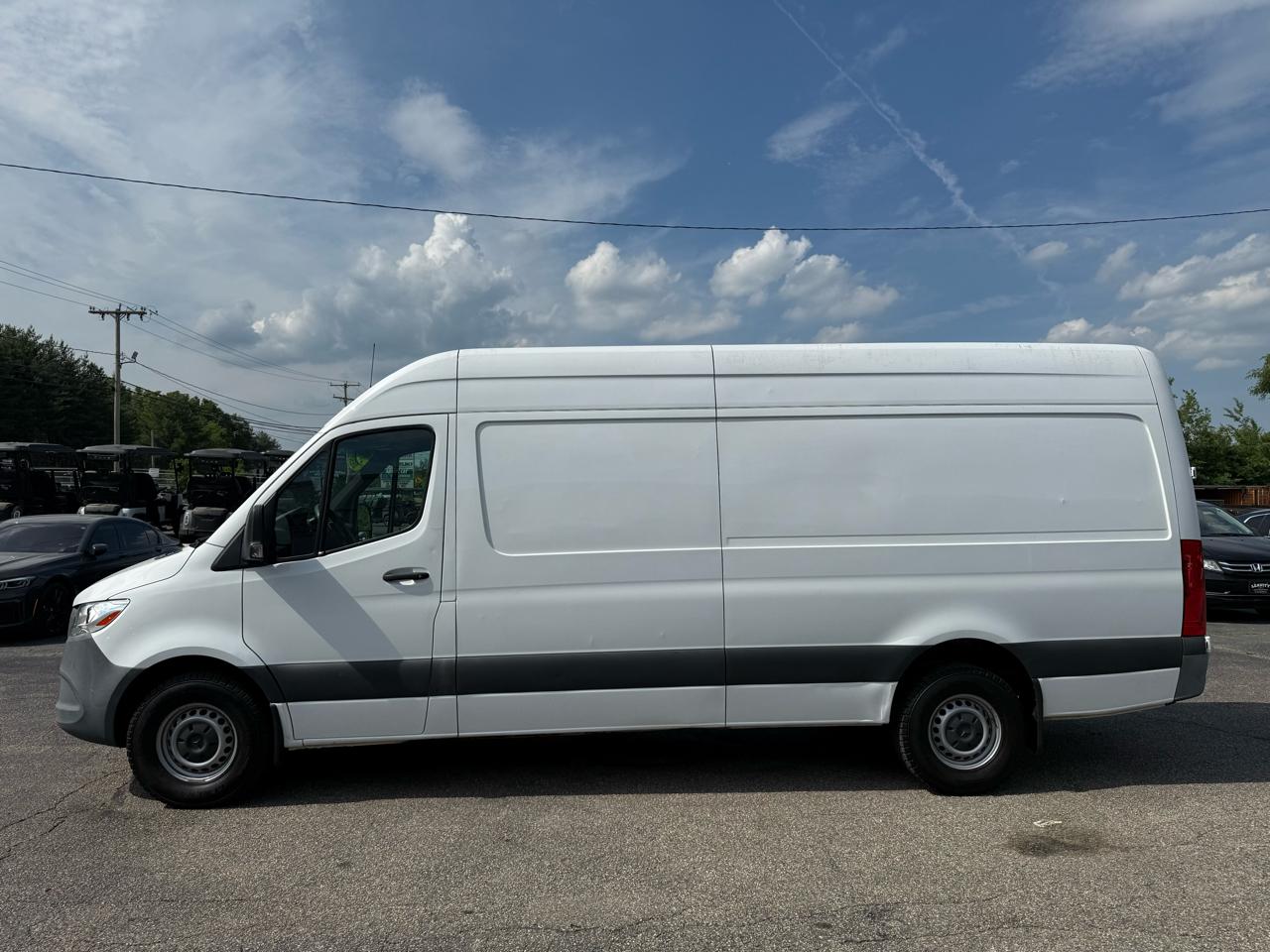 Mercedes-Benz Sprinter Cargo Van  2021