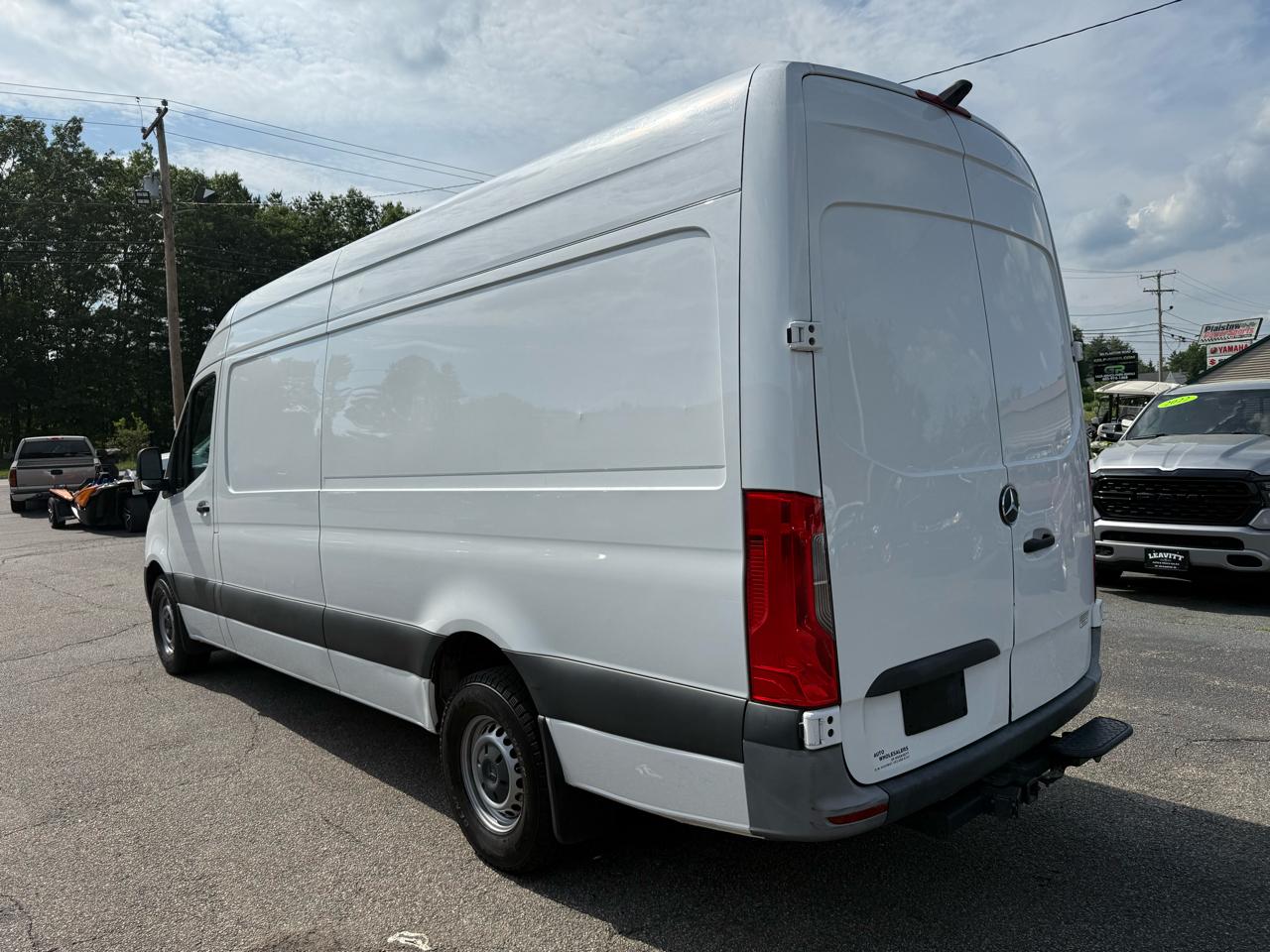 Mercedes-Benz Sprinter Cargo Van  2021