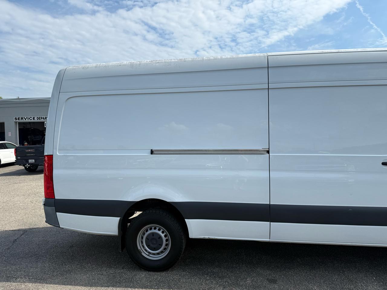 Mercedes-Benz Sprinter Cargo Van  2021