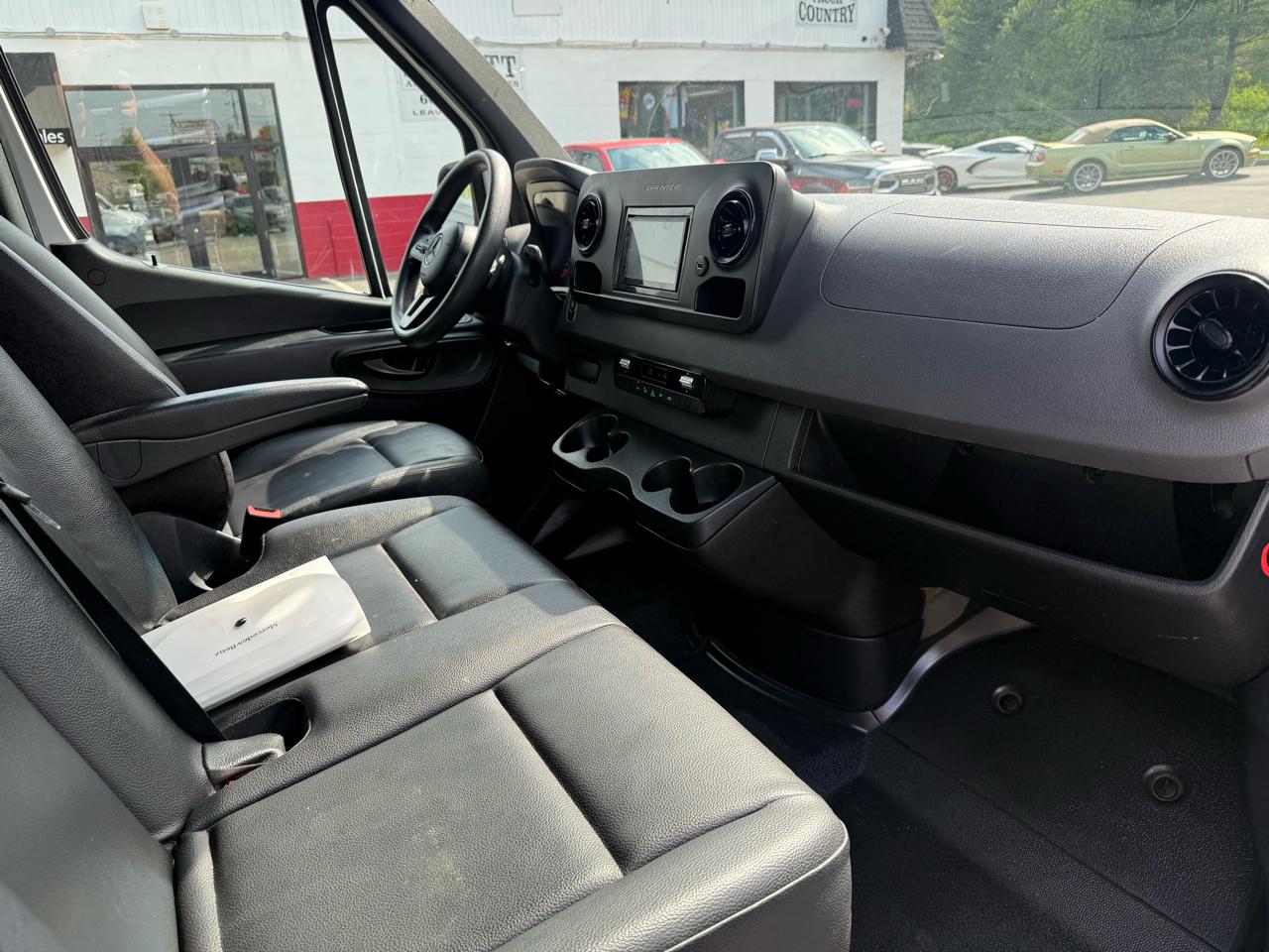 Mercedes-Benz Sprinter Cargo Van  2021
