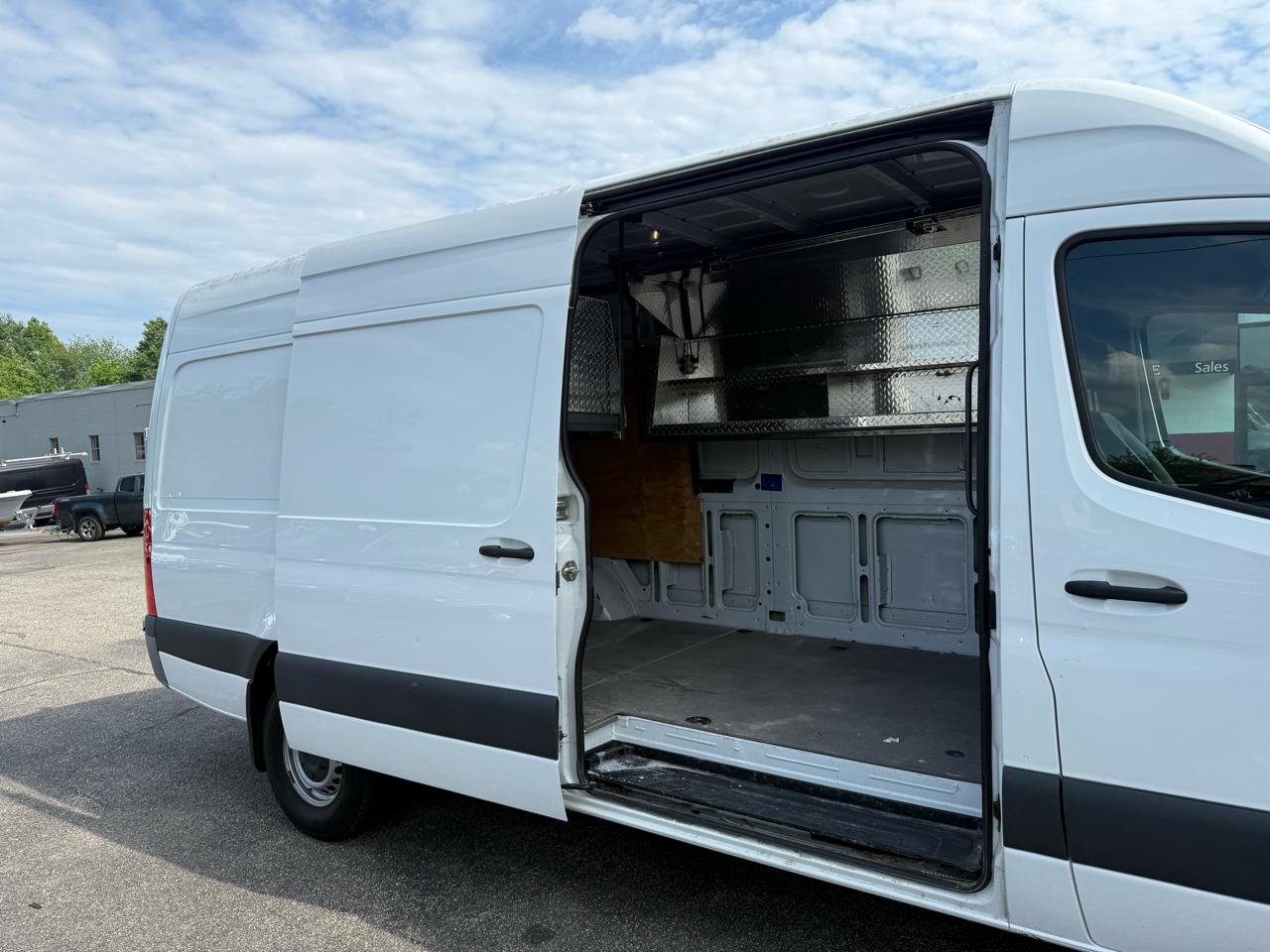 Mercedes-Benz Sprinter Cargo Van  2021