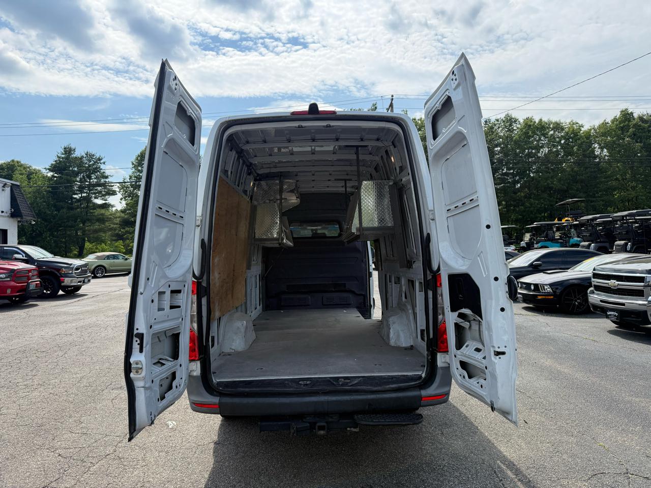 Mercedes-Benz Sprinter Cargo Van  2021