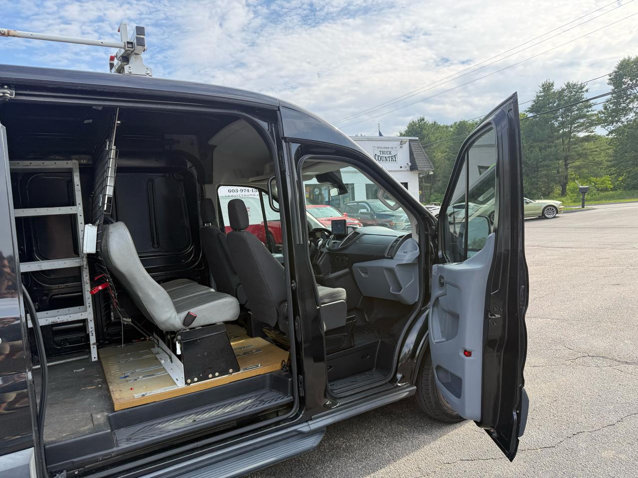 Ford Transit Cargo Van T-250 148" Med Rf 9000 GVWR Sliding RH Dr 2015