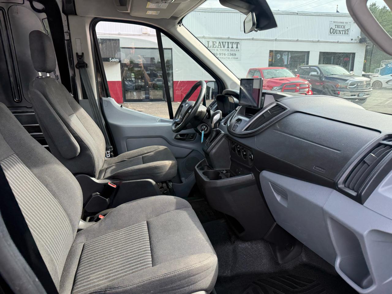 Ford Transit Cargo Van T-250 148" Med Rf 9000 GVWR Sliding RH Dr 2015