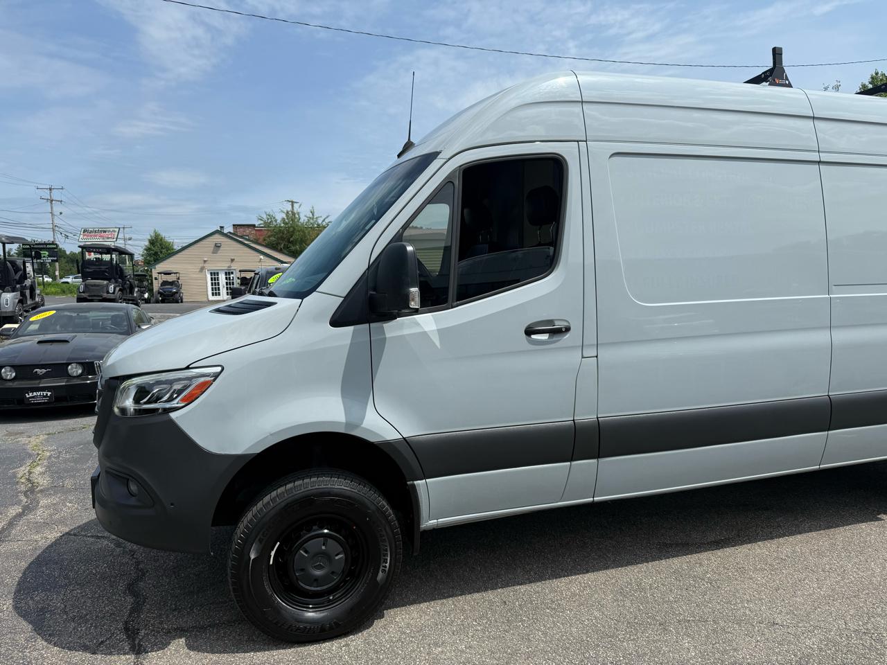 Mercedes-Benz Sprinter Van  2022