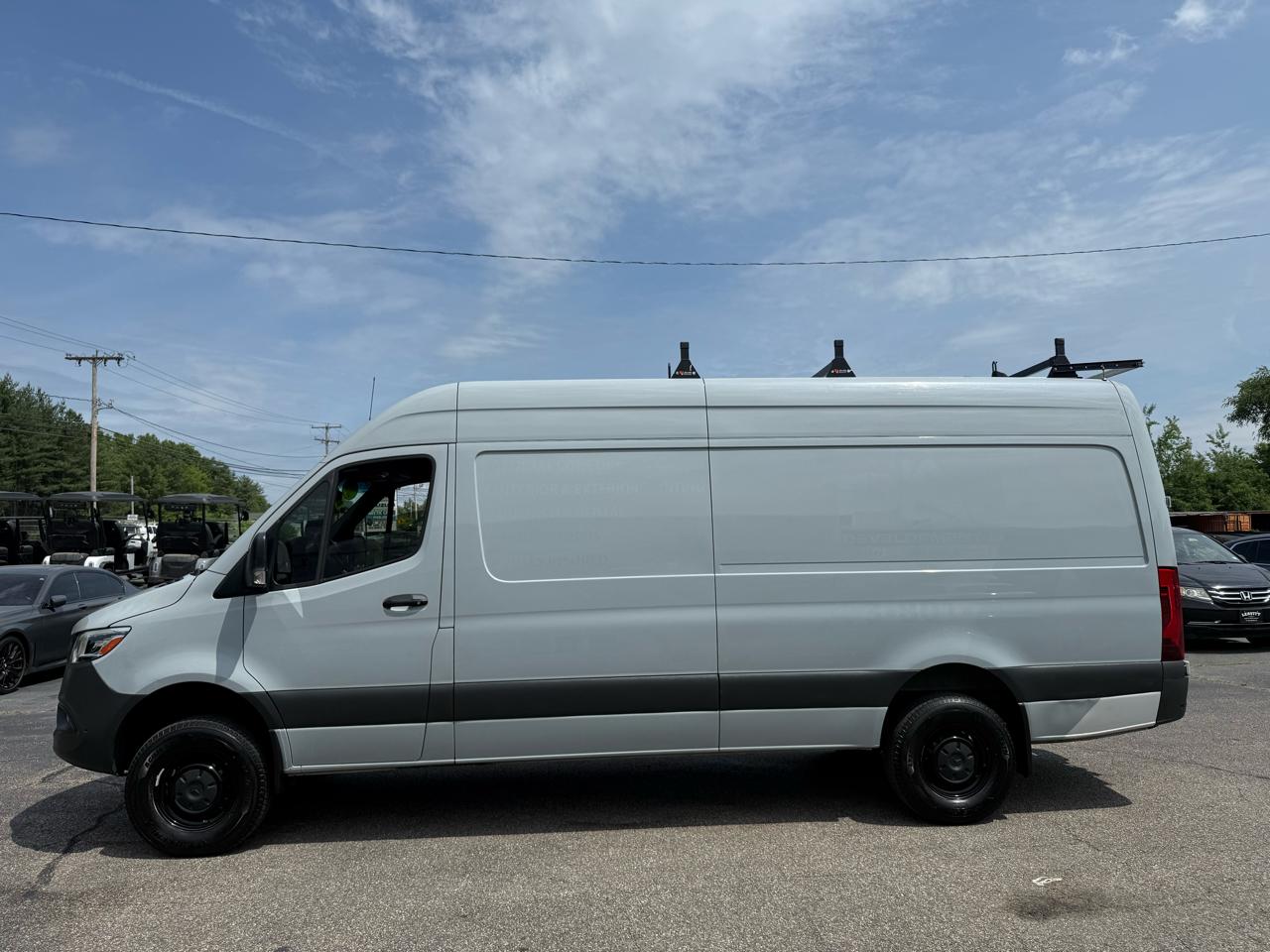 Mercedes-Benz Sprinter Van  2022
